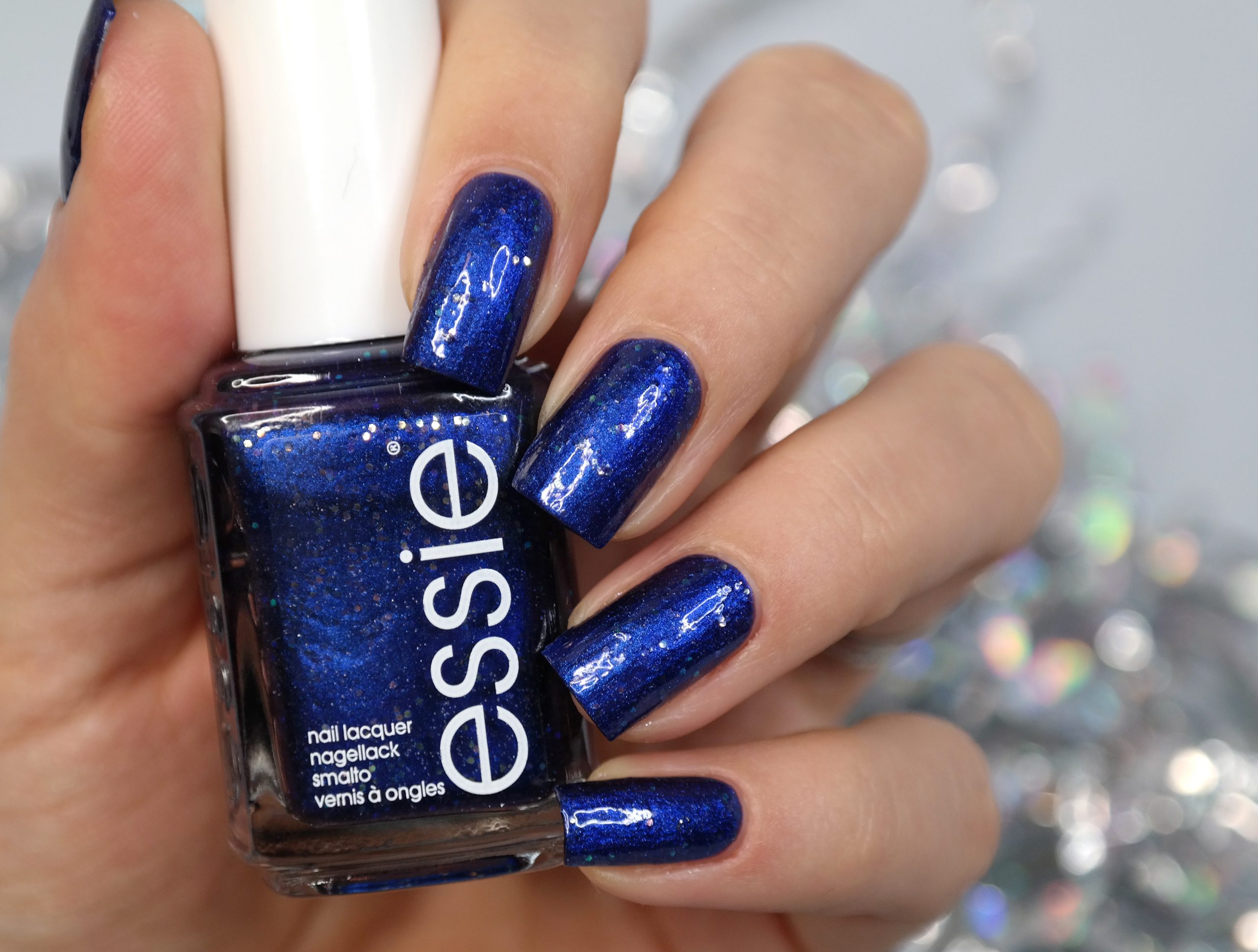 Essie - Tied &amp; blue